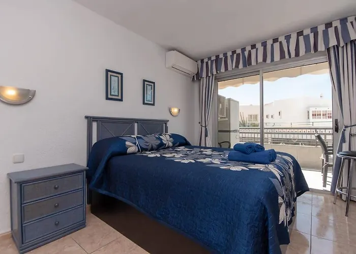 Santa Maria 67 - Two Bed Apartment *